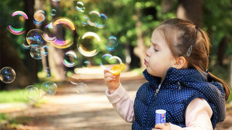 Kids Mindful Moments: Blowing Bubbles!